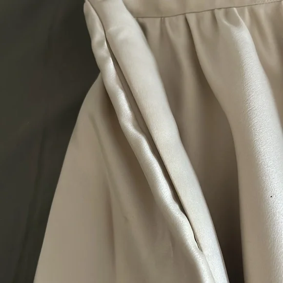 The Keaton Satin Skirt - Picture 3 of 8